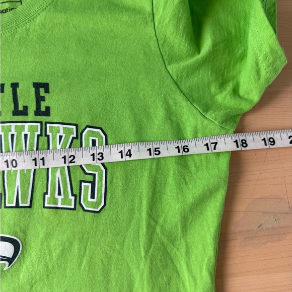 NFL Seattle Seahawks T-Shirt Green 💚💙 - Picture 5 of 6